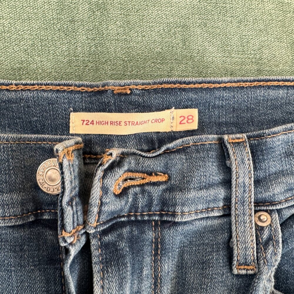 Levi's 724 High Rise Straight Crop - Picture 6 of 10
